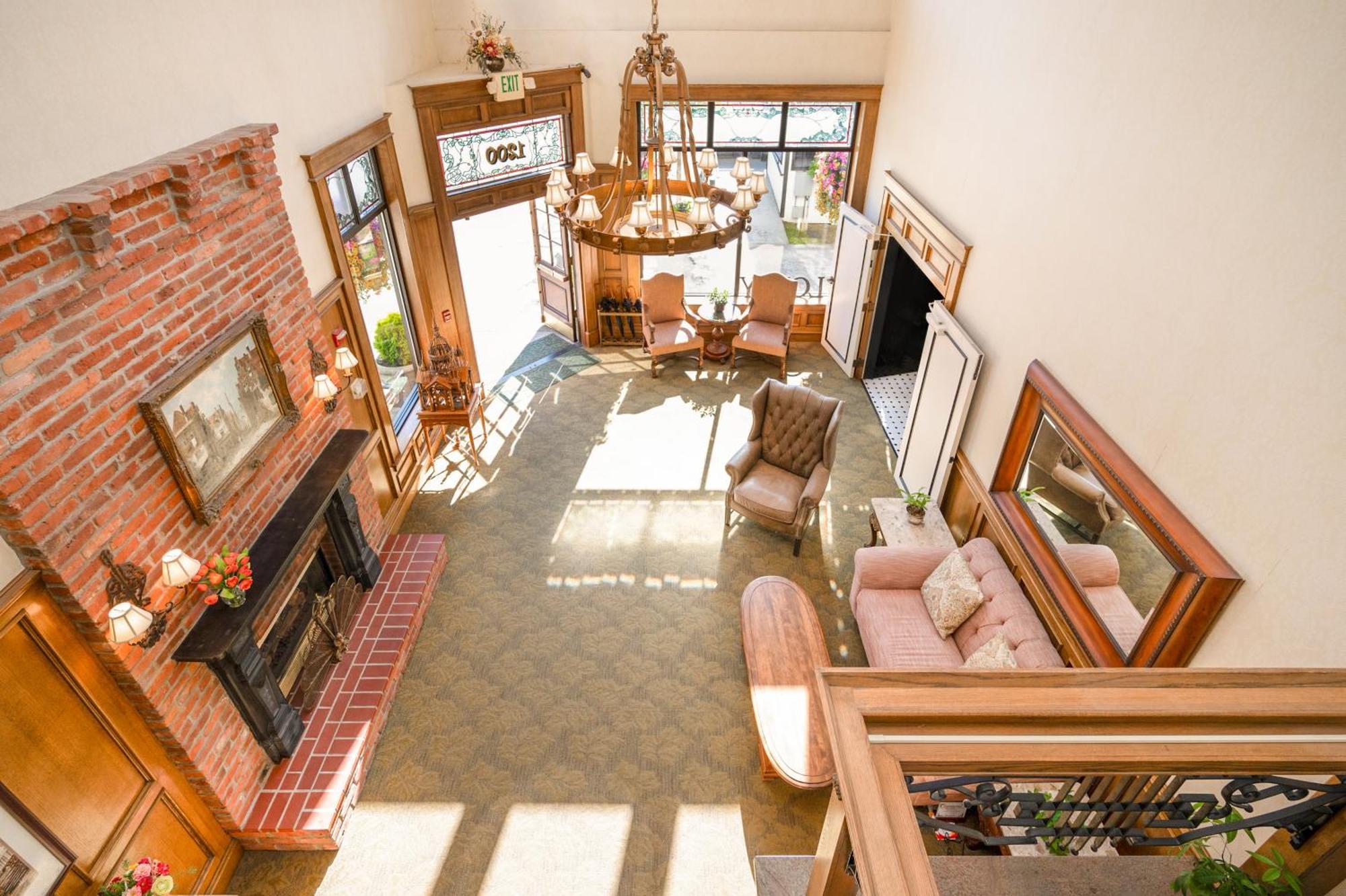 Fairhaven Village Inn Белингам Екстериор снимка